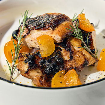 大山鶏モモ肉のハニーグリル 金柑のコンフィチュール